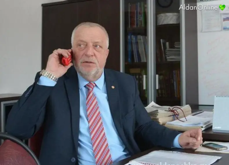 Глава Алдана обратился к депутату Бурматову: "Не думал, что в 65 лет стану уголовным элементом"